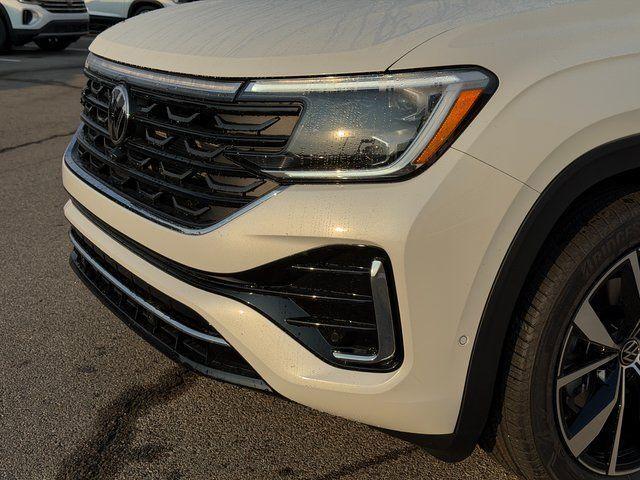 new 2026 Volkswagen Atlas car, priced at $54,142