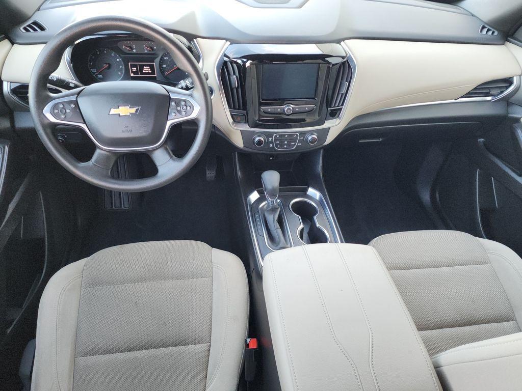 used 2022 Chevrolet Traverse car, priced at $24,620