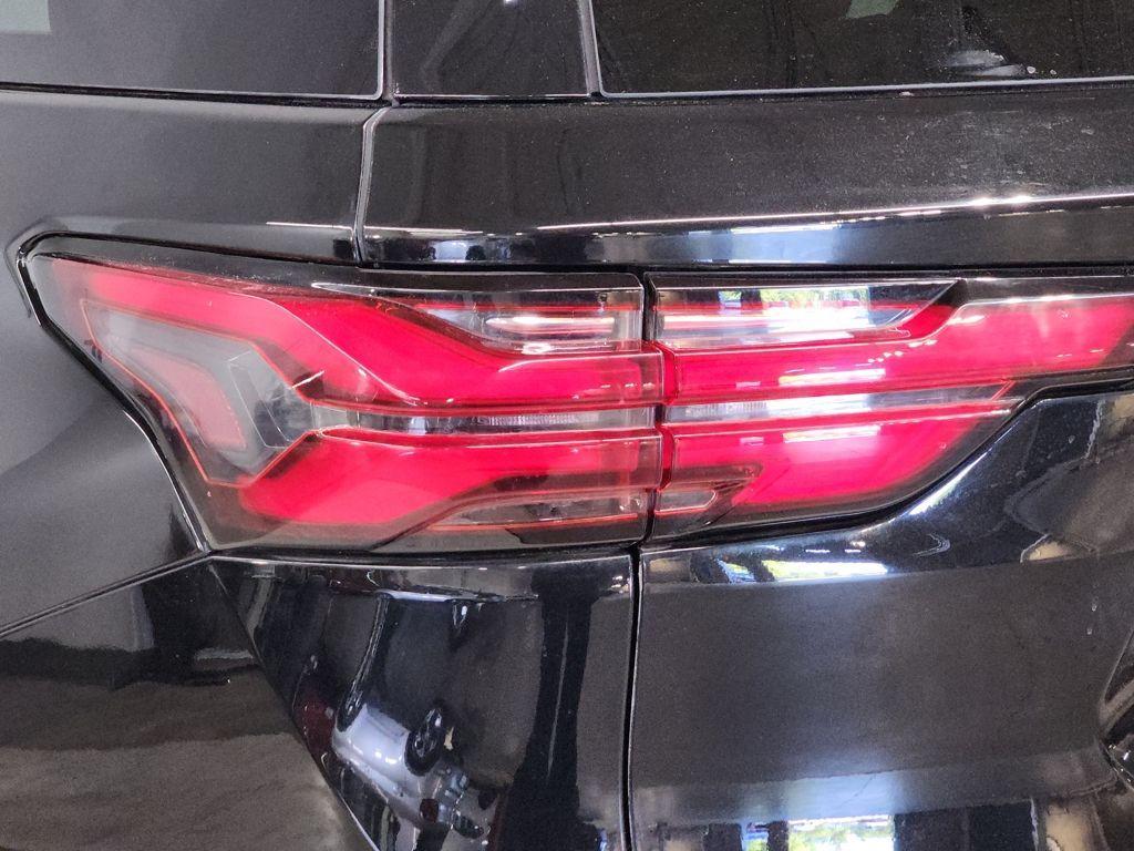 used 2022 Chevrolet Traverse car, priced at $24,620