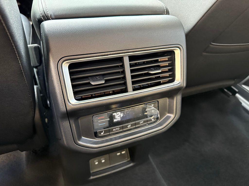 new 2026 Volkswagen Atlas car, priced at $53,705