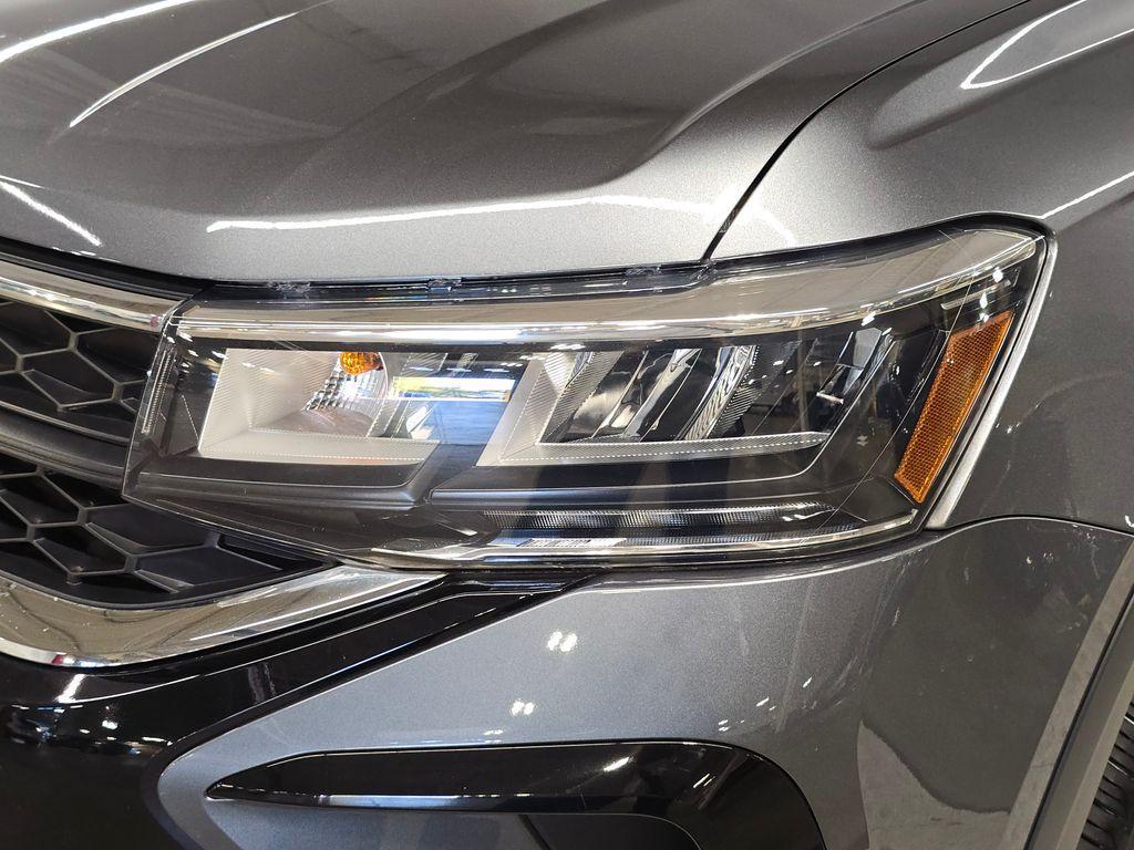 used 2022 Volkswagen Taos car, priced at $20,224