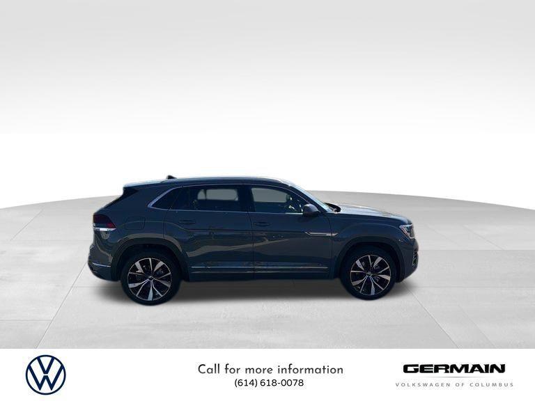 new 2026 Volkswagen Atlas Cross Sport car, priced at $54,184