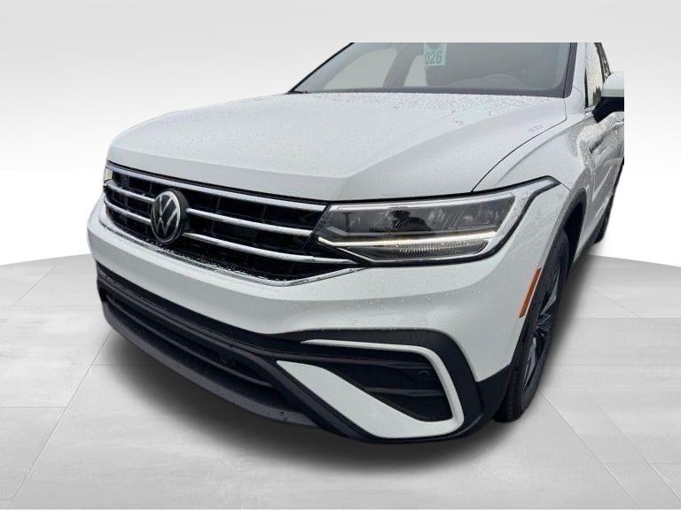 new 2024 Volkswagen Tiguan car, priced at $33,108