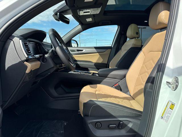 new 2026 Volkswagen Atlas Cross Sport car, priced at $46,908
