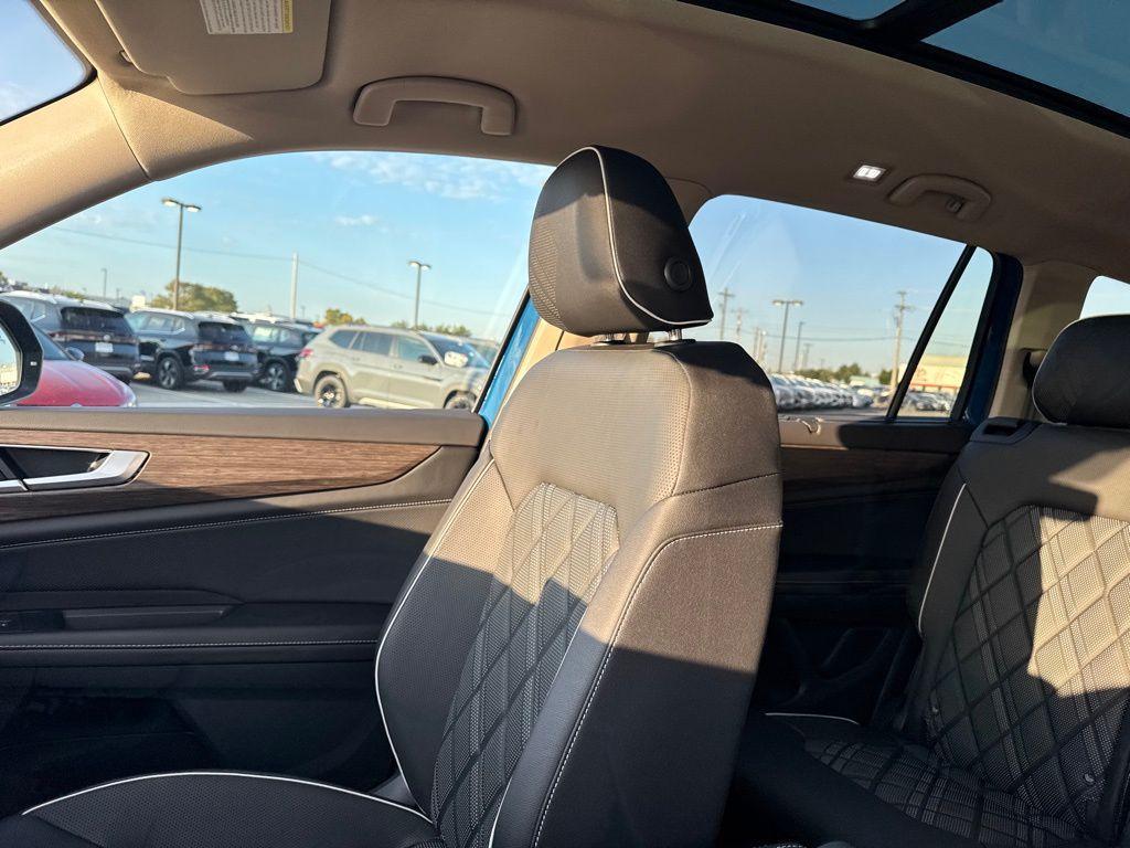 new 2026 Volkswagen Atlas car, priced at $55,837
