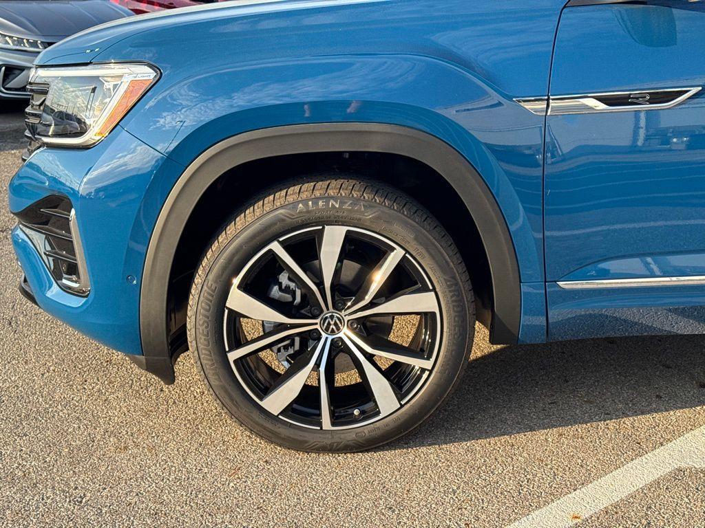 new 2026 Volkswagen Atlas car, priced at $55,837