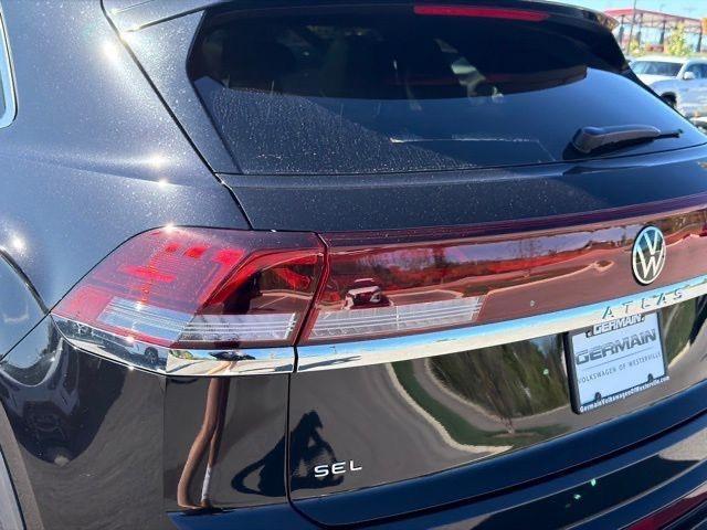 new 2026 Volkswagen Atlas Cross Sport car, priced at $51,130