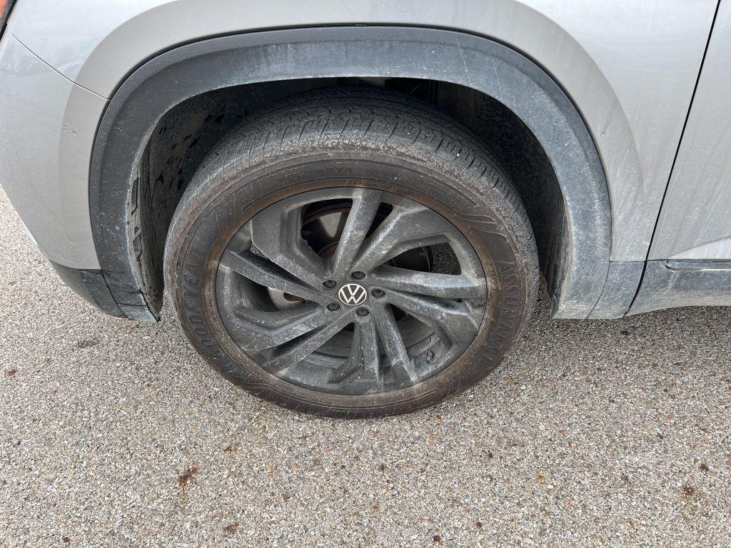 used 2022 Volkswagen Atlas car, priced at $25,380