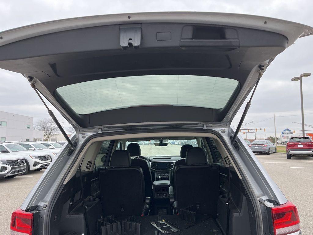 used 2022 Volkswagen Atlas car, priced at $25,380