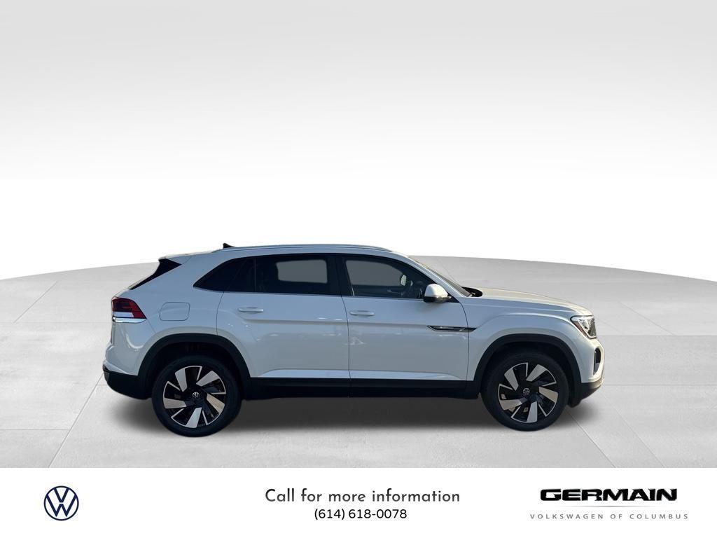 new 2026 Volkswagen Atlas Cross Sport car, priced at $46,396