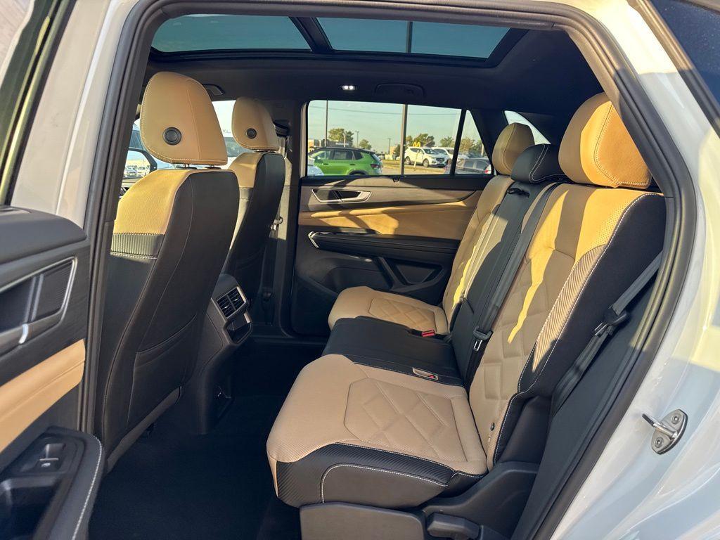 new 2026 Volkswagen Atlas Cross Sport car, priced at $46,396