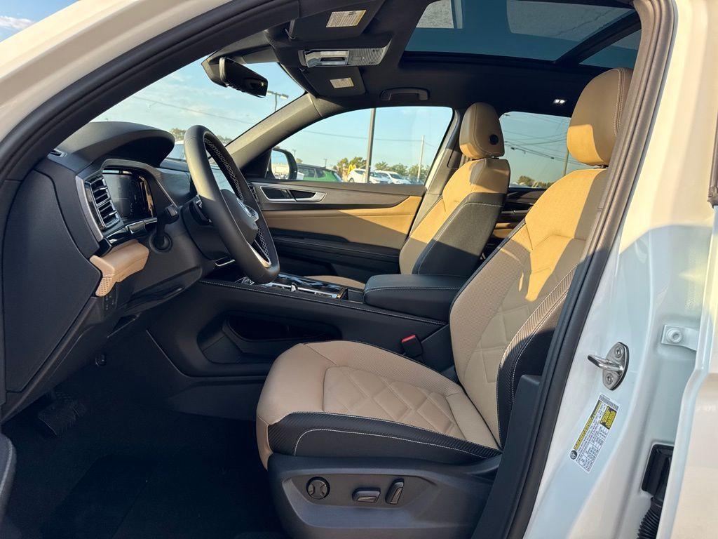 new 2026 Volkswagen Atlas Cross Sport car, priced at $46,396