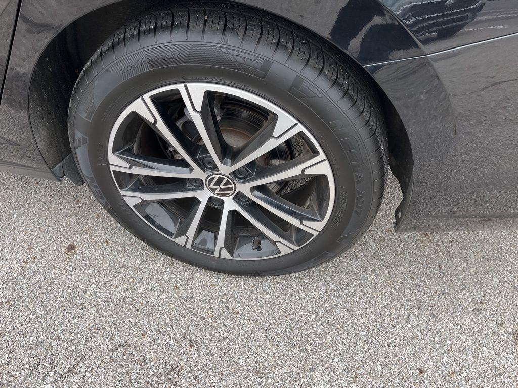 used 2024 Volkswagen Jetta car, priced at $20,733