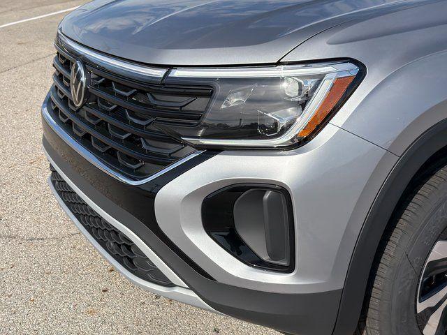 new 2026 Volkswagen Atlas Cross Sport car, priced at $39,654