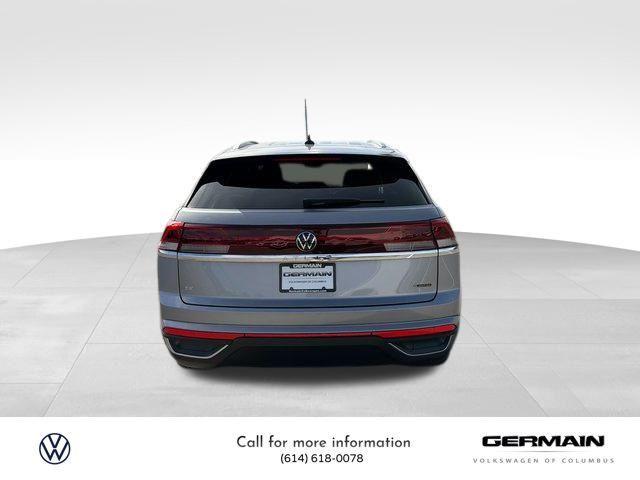 new 2026 Volkswagen Atlas Cross Sport car, priced at $39,654