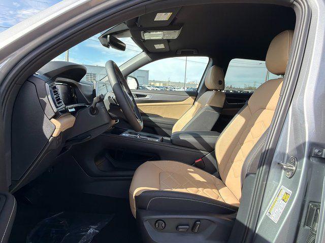 new 2026 Volkswagen Atlas Cross Sport car, priced at $39,654