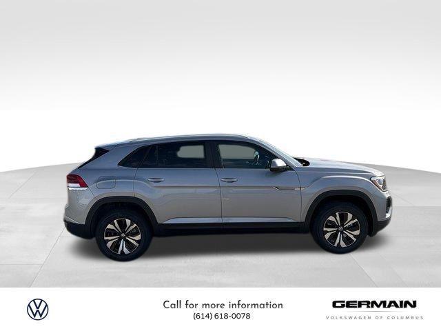 new 2026 Volkswagen Atlas Cross Sport car, priced at $39,654