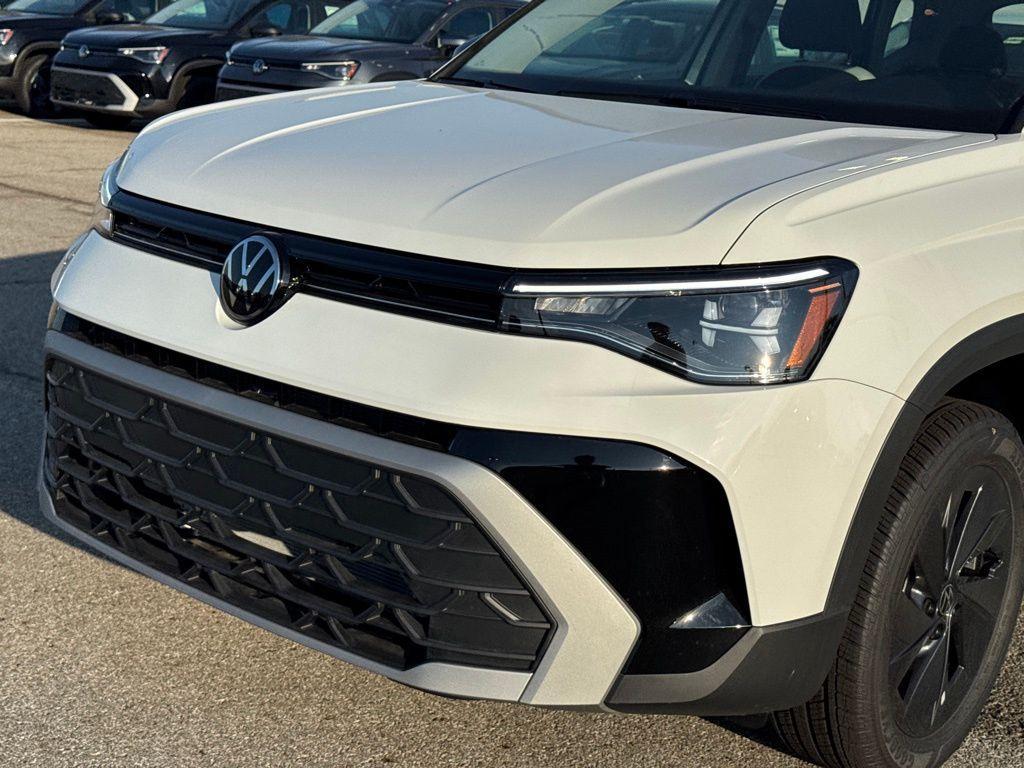 new 2025 Volkswagen Taos car, priced at $25,909