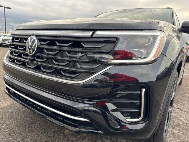 new 2024 Volkswagen Atlas Cross Sport car, priced at $52,686