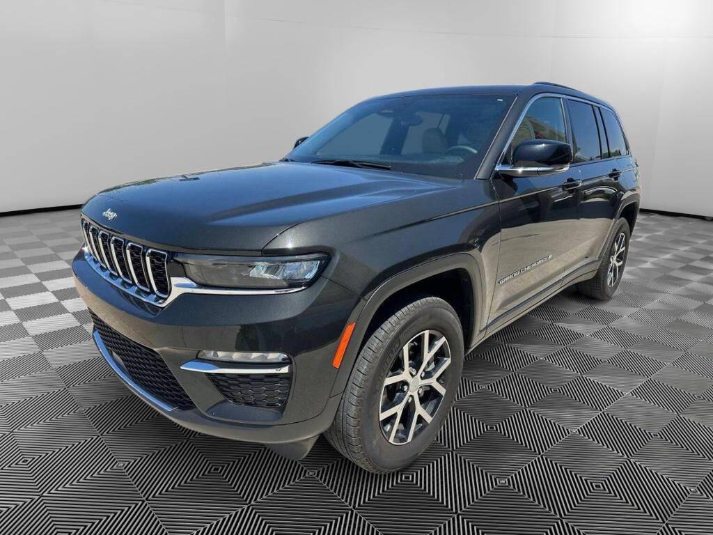 used 2024 Jeep Grand Cherokee car, priced at $38,988
