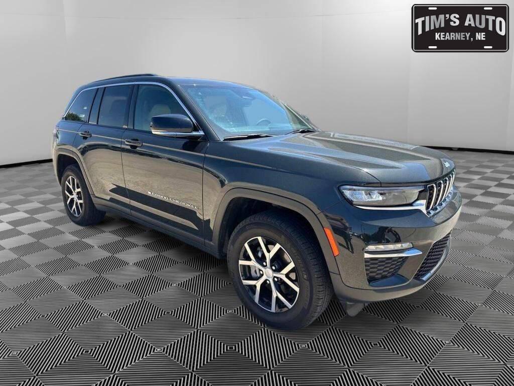 used 2024 Jeep Grand Cherokee car, priced at $38,988