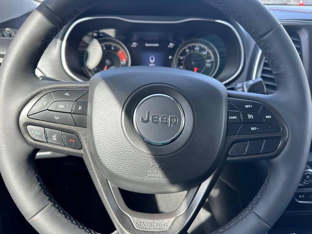 used 2022 Jeep Cherokee car