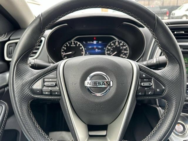 used 2022 Nissan Maxima car