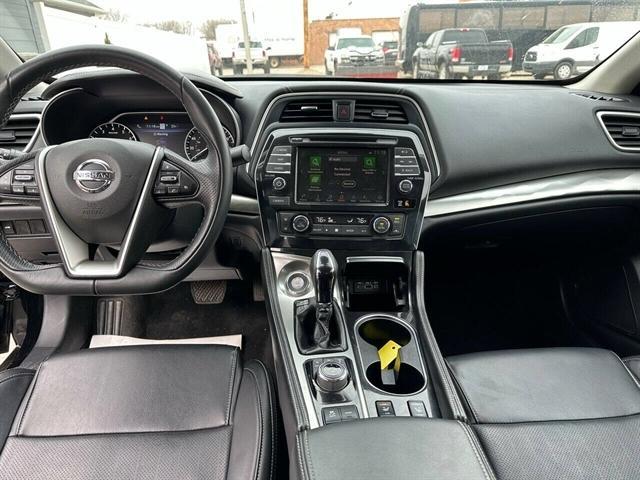 used 2022 Nissan Maxima car