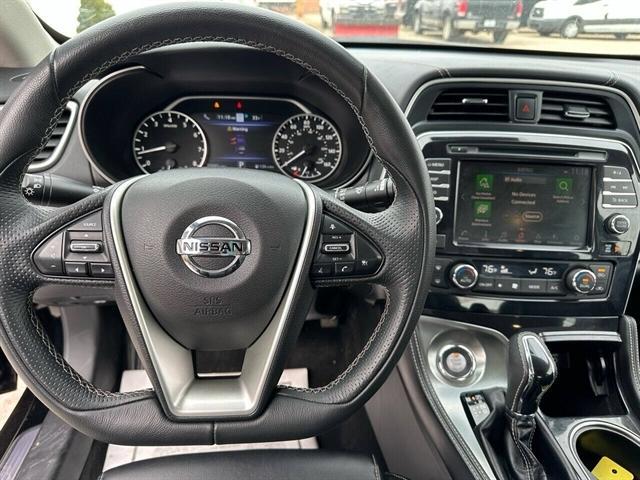 used 2022 Nissan Maxima car