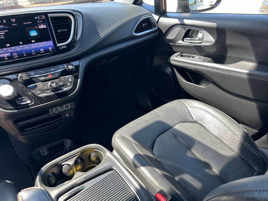 used 2022 Chrysler Pacifica Hybrid car, priced at $26,988
