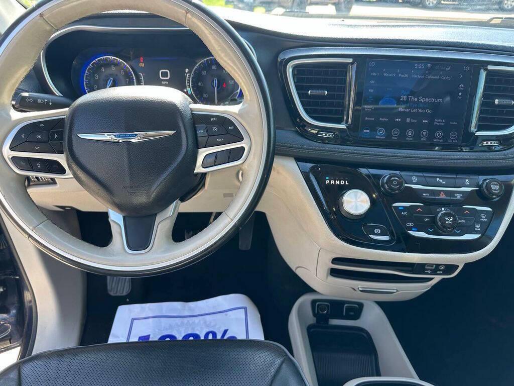 used 2020 Chrysler Pacifica car, priced at $20,988