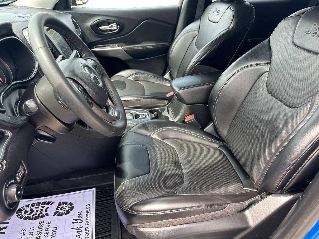 used 2022 Jeep Cherokee car