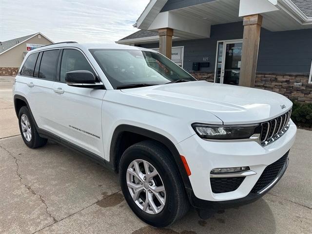 used 2022 Jeep Grand Cherokee car, priced at $31,988