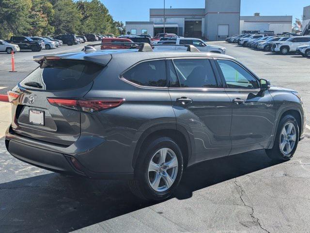 used 2021 Toyota Highlander car, priced at $21,397