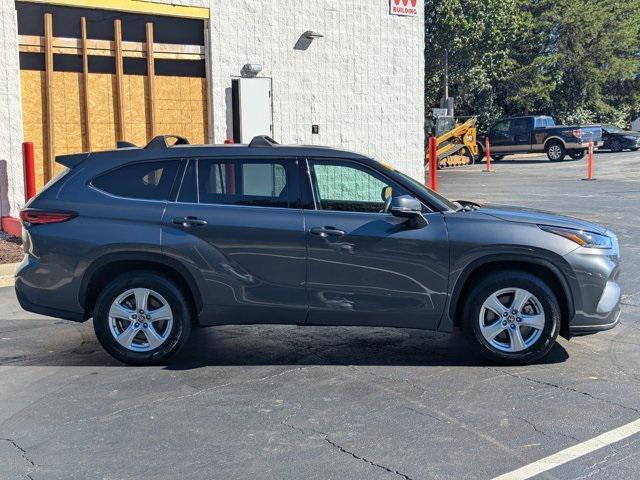 used 2021 Toyota Highlander car, priced at $21,397