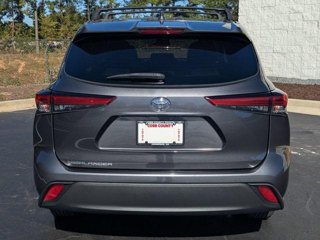 used 2021 Toyota Highlander car, priced at $21,397