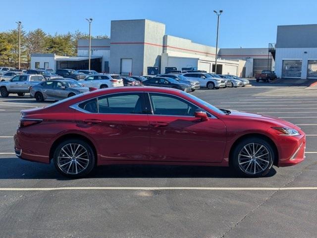 used 2024 Lexus ES 250 car, priced at $40,777