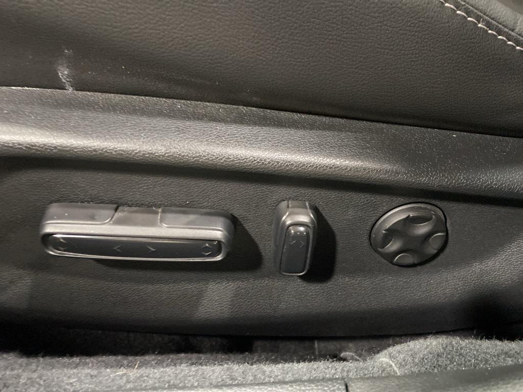 used 2022 Honda Accord Hybrid car, priced at $27,235