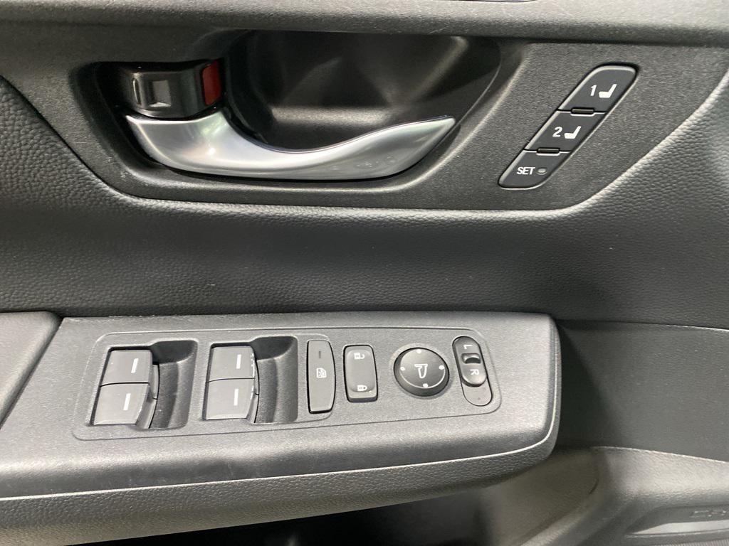 used 2024 Honda CR-V Hybrid car, priced at $33,715