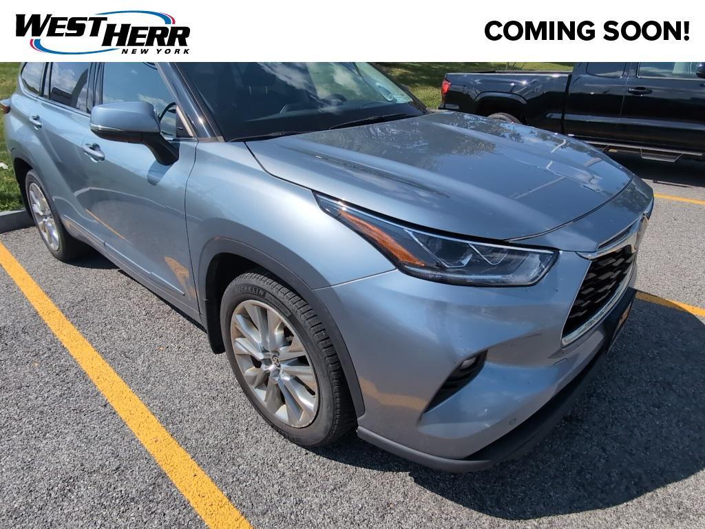 used 2020 Toyota Highlander car, priced at $28,570