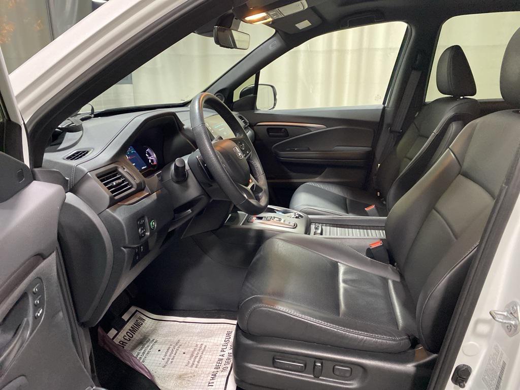 used 2023 Honda Passport car, priced at $37,035