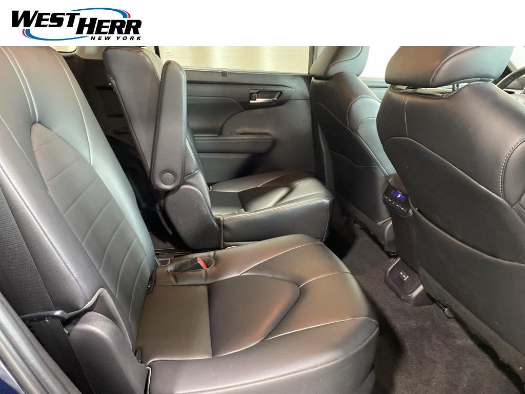 used 2023 Toyota Highlander car, priced at $36,825