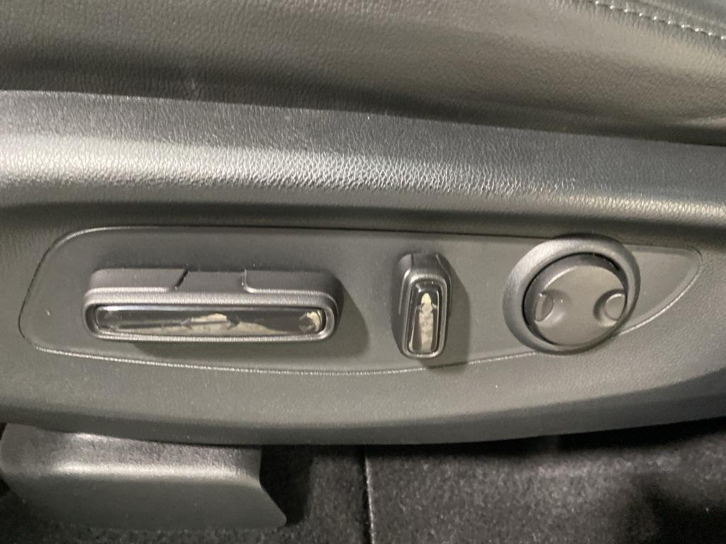 used 2023 Honda CR-V car, priced at $30,556