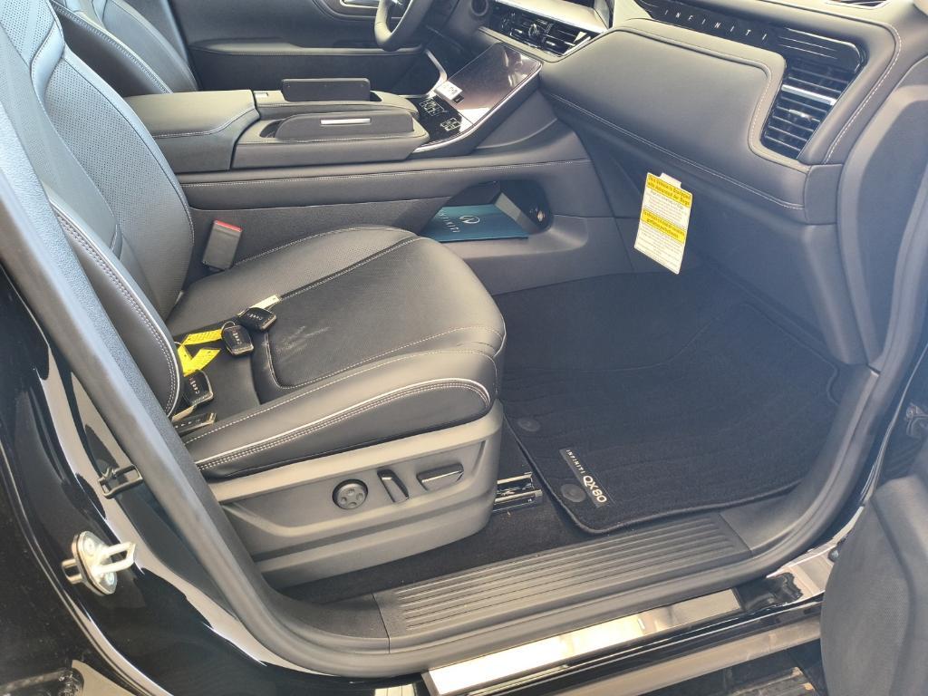 new 2025 INFINITI QX80 car, priced at $85,100
