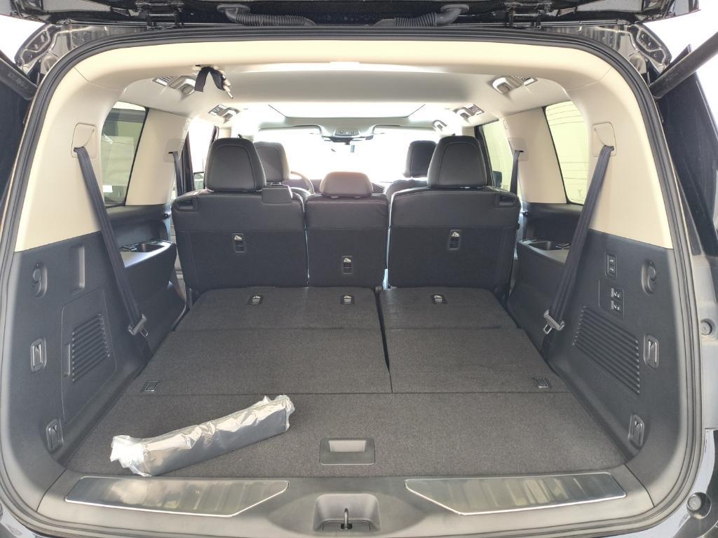 new 2025 INFINITI QX80 car, priced at $85,100