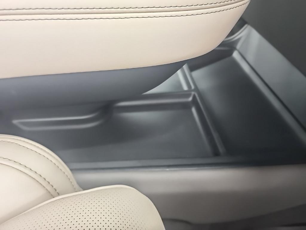 used 2024 Lincoln Navigator L car, priced at $81,995