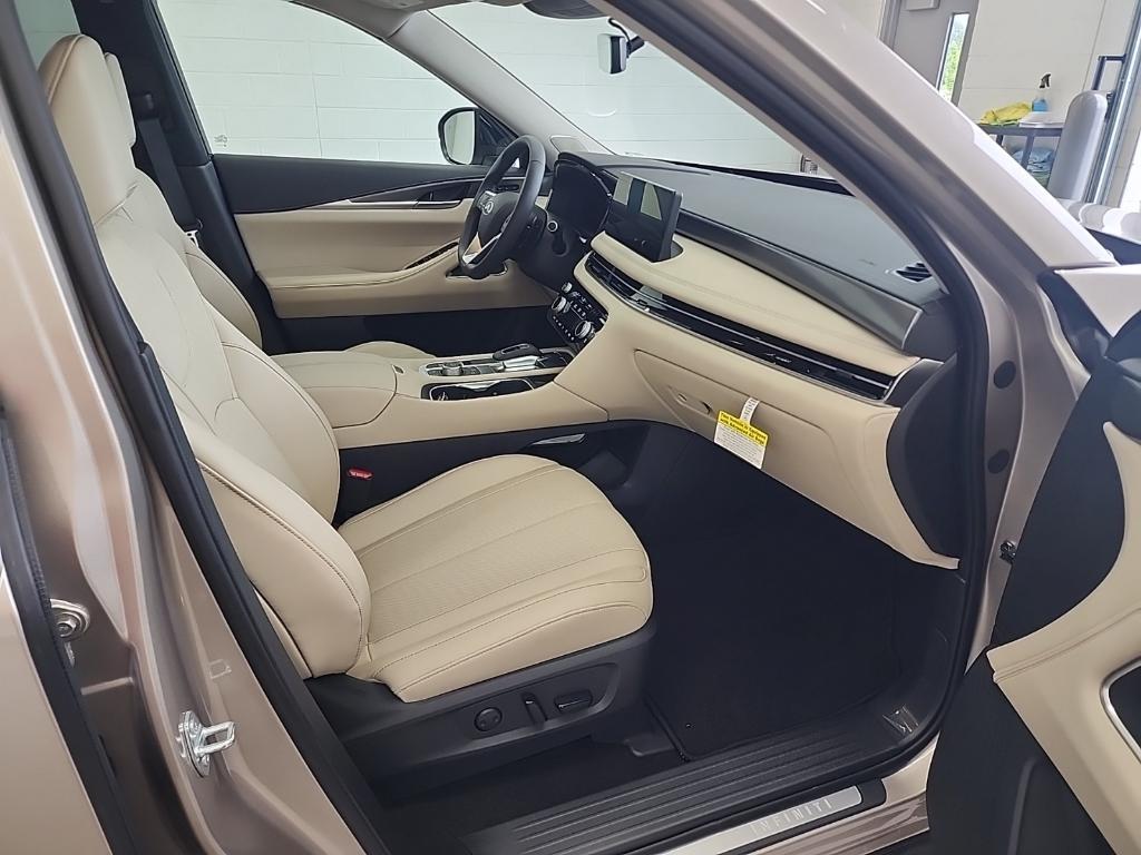 new 2025 INFINITI QX60 car, priced at $56,194