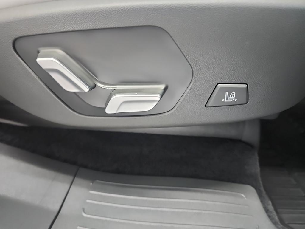 used 2025 Hyundai Santa Fe car, priced at $41,295
