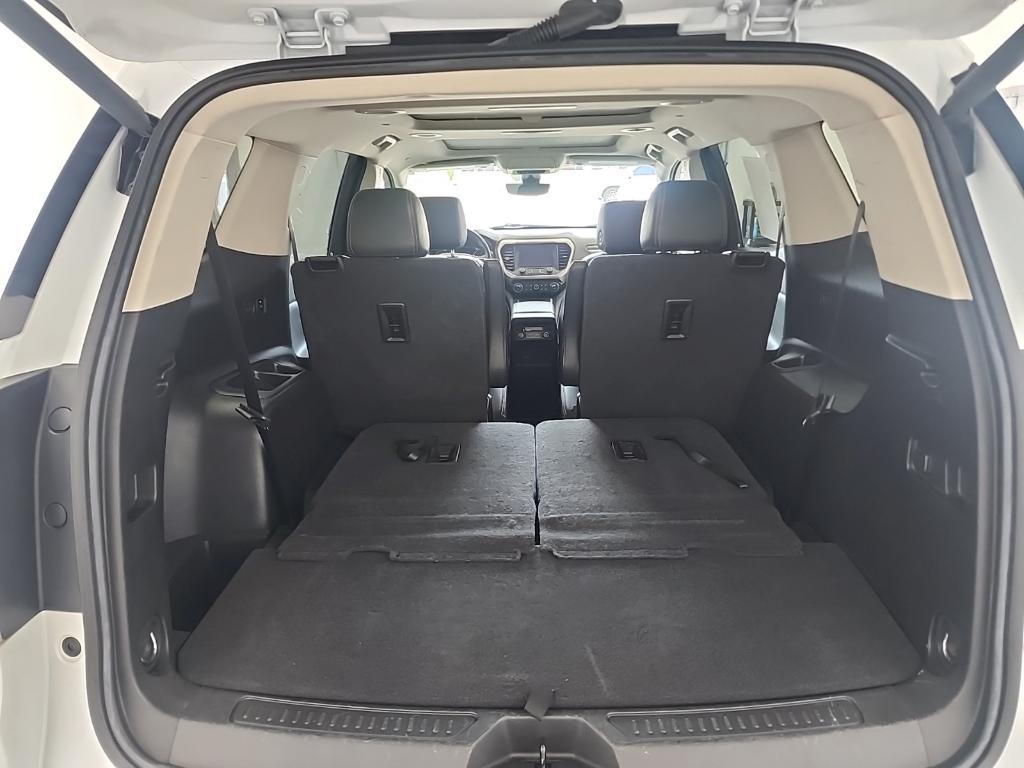 used 2022 GMC Acadia car, priced at $27,187