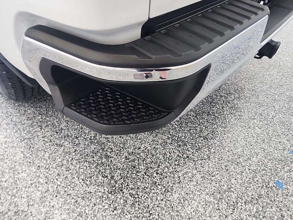 used 2024 GMC Sierra 1500 car, priced at $45,995